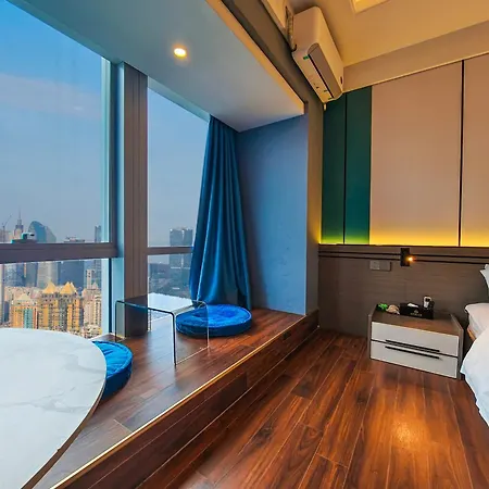 Star Stage International Apartment Hotel - 1Min To Line2 & Line8 Changgang Stn-Free Private Car Delivery To Canton Fair From Apr 15Th To May 4Th Exterior photo