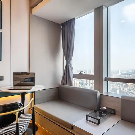 Star Stage International Apartment Hotel - 1Min To Line2 & Line8 Changgang Stn-Free Private Car Delivery To Canton Fair From Apr 15Th To May 4Th Exterior photo