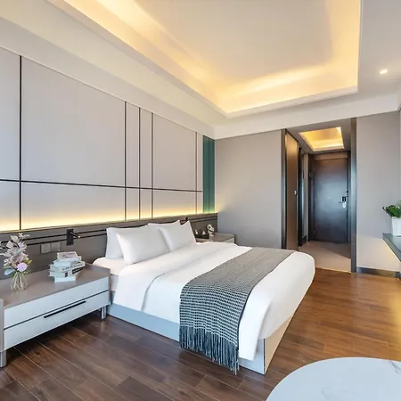 Star Stage International Apartment Hotel - 1Min To Line2 & Line8 Changgang Stn-Free Private Car Delivery To Canton Fair From Apr 15Th To May 4Th Exterior photo