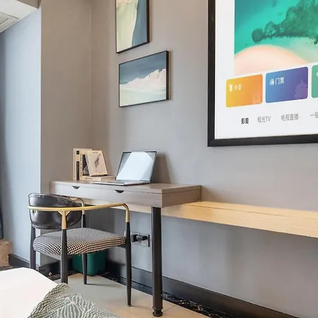Star Stage International Apartment Hotel - 1Min To Line2 & Line8 Changgang Stn-Free Private Car Delivery To Canton Fair From Apr 15Th To May 4Th Exterior photo
