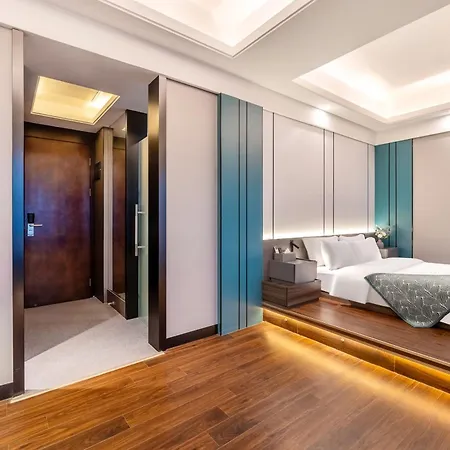 Star Stage International Apartment Hotel - 1Min To Line2 & Line8 Changgang Stn-Free Private Car Delivery To Canton Fair From Apr 15Th To May 4Th Exterior photo